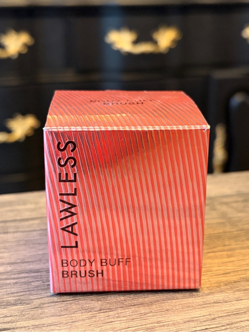 LAWLESS Body Buff Brush- NIb